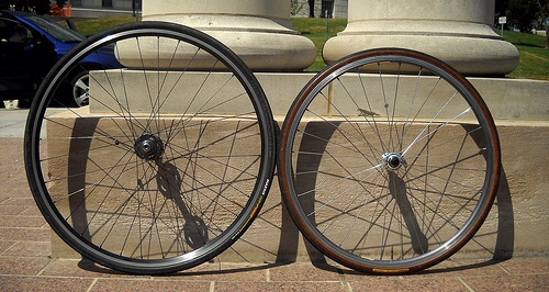 700c vs 26 Inch Wheel Size for Bicycle Touring - CyclingAbout.