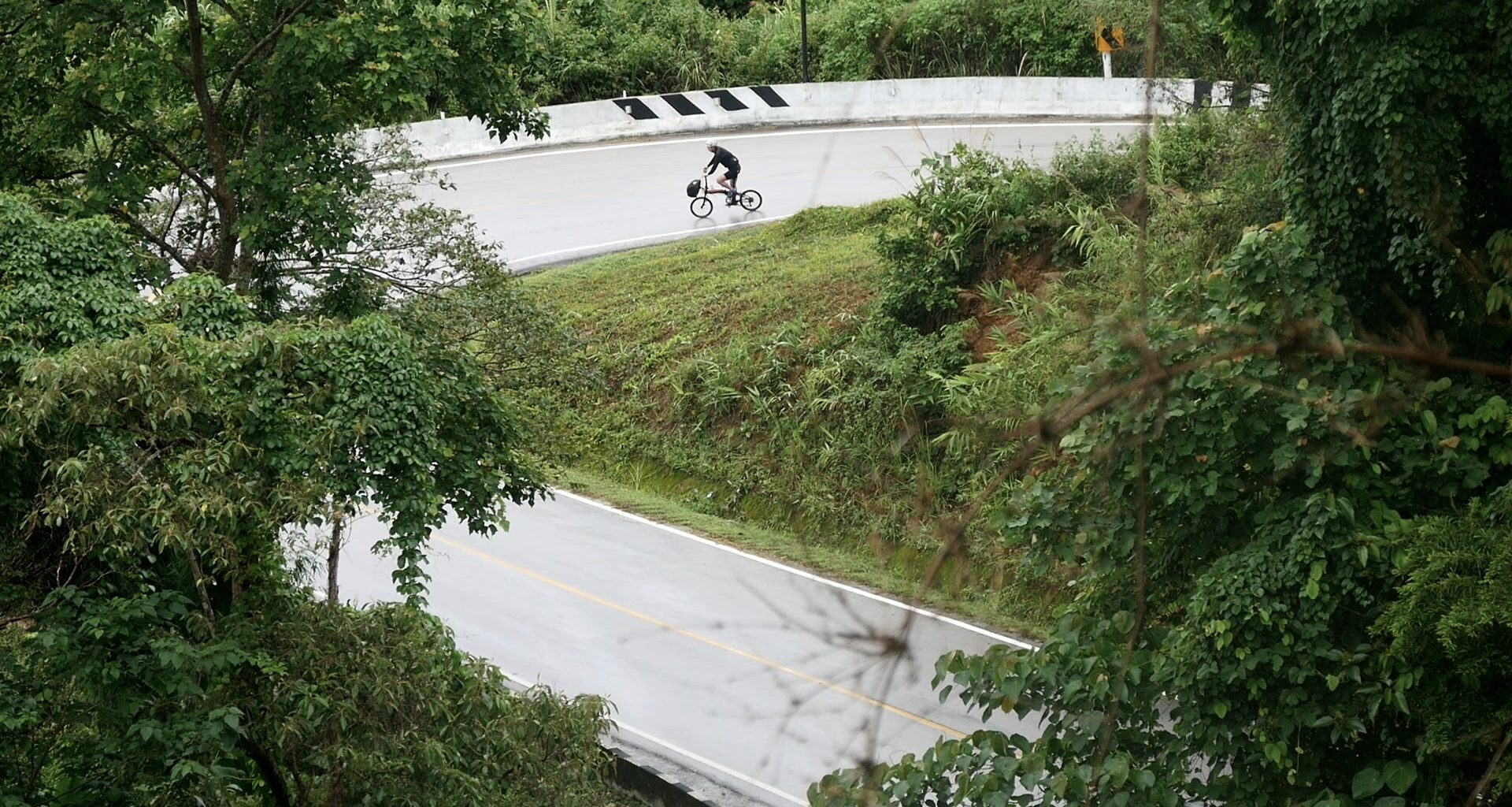 Guide: Cycling the Mae Hong Son Loop in Thailand - CYCLINGABOUT.com