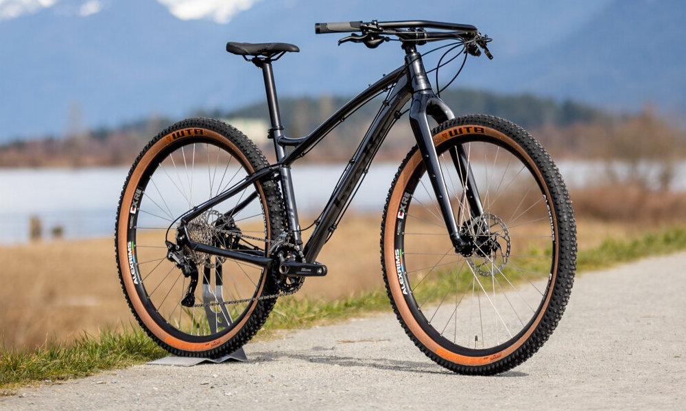 Bezem Platteland lid Here Are The 13 BEST Touring Bikes You Can Buy In 2022 - CyclingAbout.