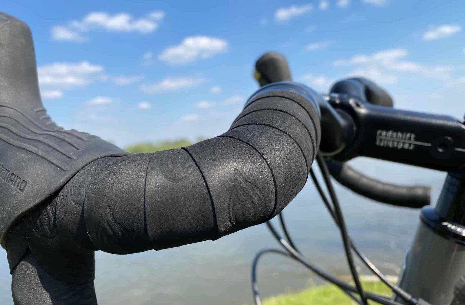 Coefficient Wave Handlebar Review: Wacky, But It Works - CYCLINGABOUT.com