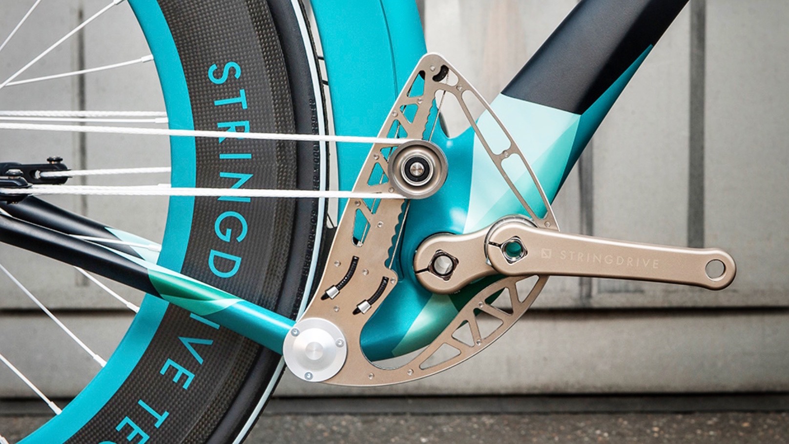 the stringbike uses a rope and pulley drive system instead of a traditional  chain