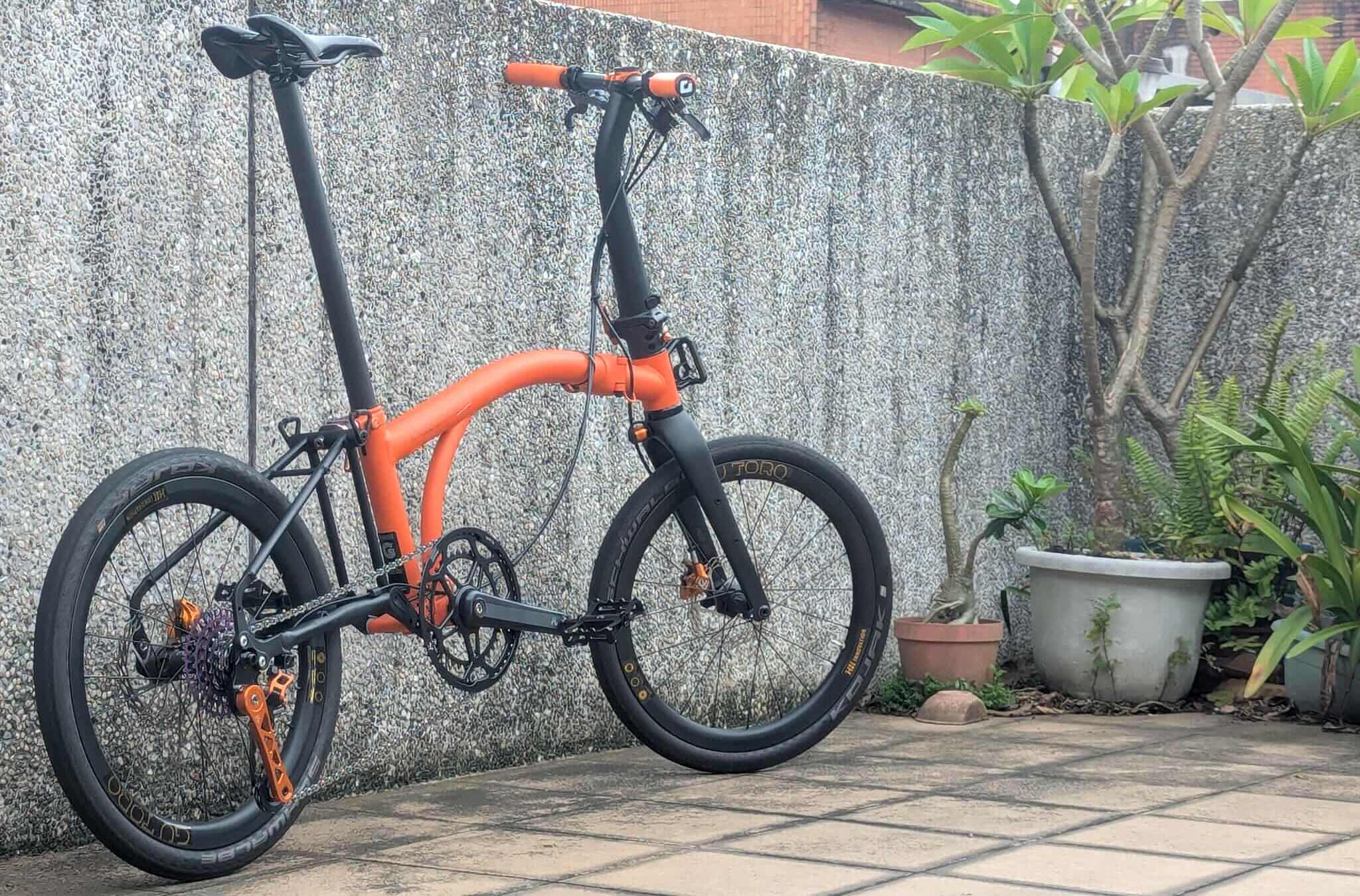 The Lightest Brompton G Line I've EVER Seen (9kg Build) - CYCLINGABOUT.com