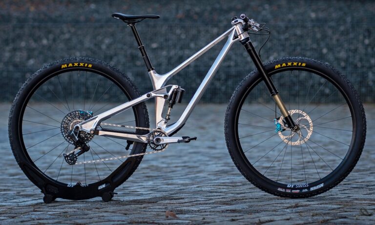 liquid snake metal gear solid #51 - 1 Category:E Bike Trekking_Haibike Größe:XS/6 pqsg.de - das Altenpflegemagazin