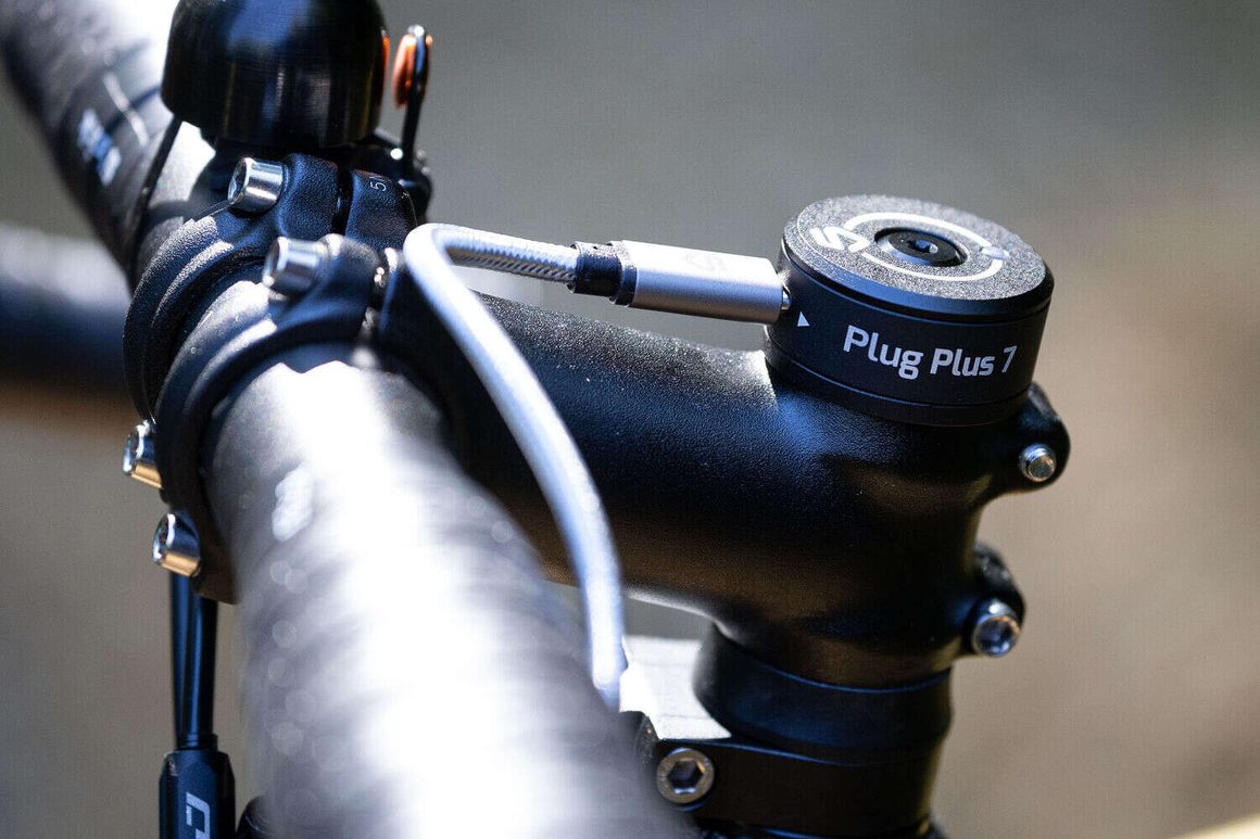 Electronic Rohloff Rohloff E-14 SOLO Finally Brings Electronic Shifting to Rohloff Hubs ...